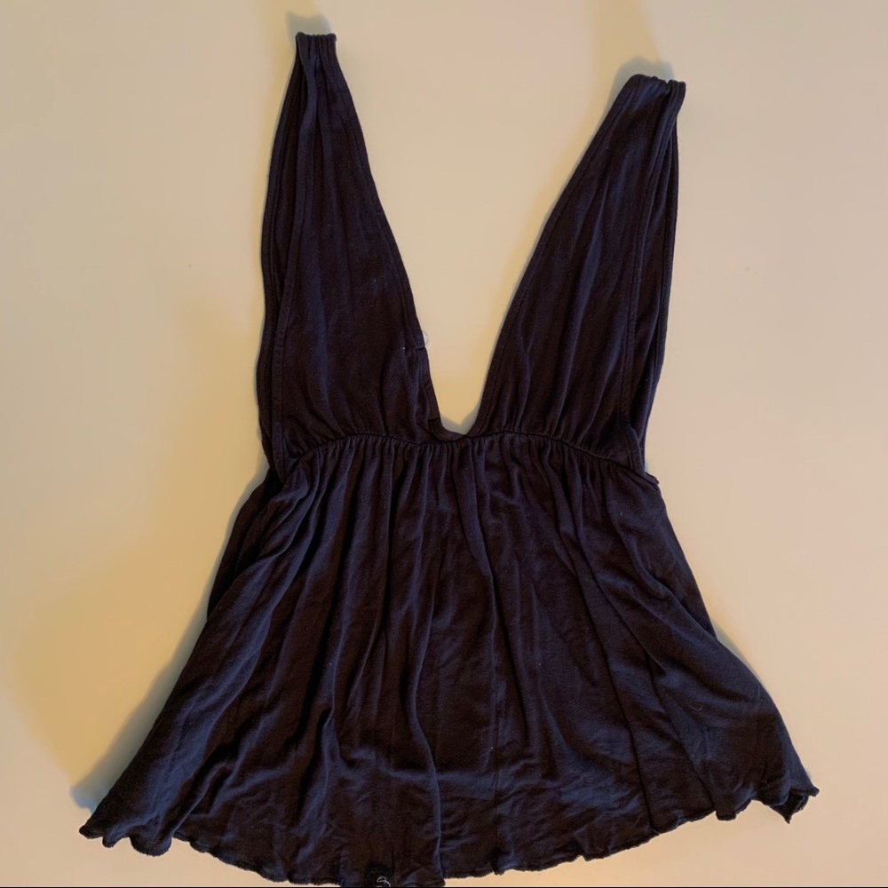 URBAN OUTFITTERS DEEP V TOP